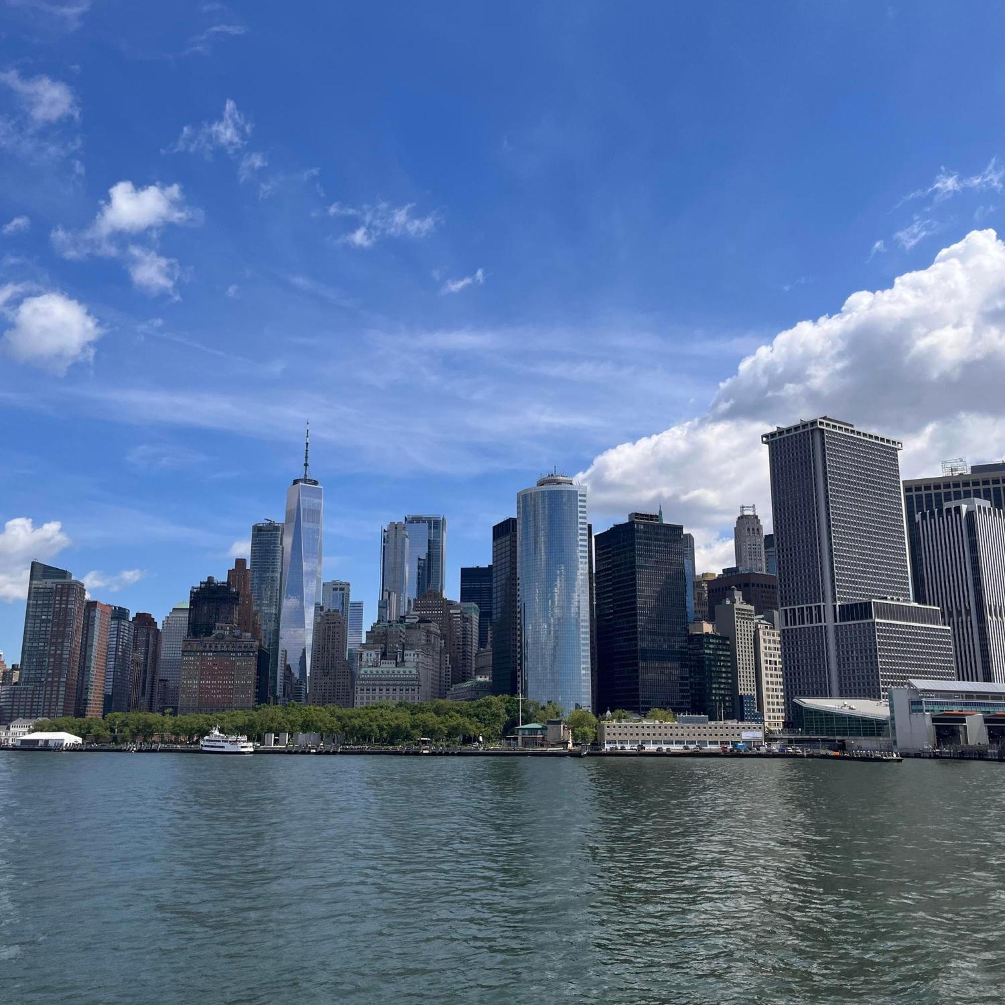 Appartement 2 Bedrooms Lr Kit Bath And Backyard 2 Stops To Manhattan New York